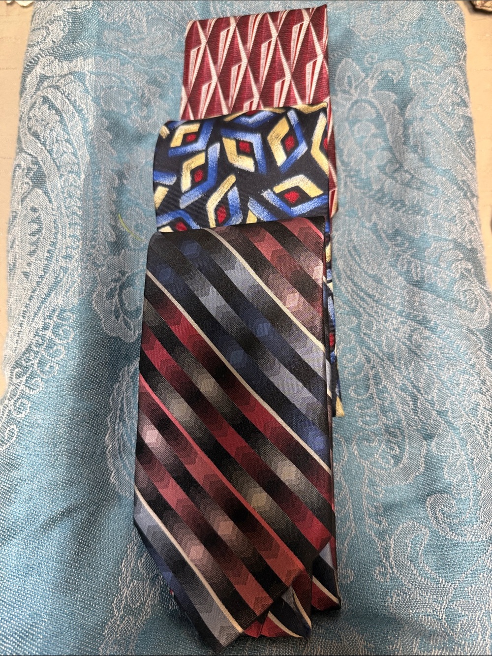 Men's Multi-Color Striped Silk Tie - Classic Formal Accessory